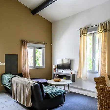 Maison De Village, Clim Holiday home Bernis