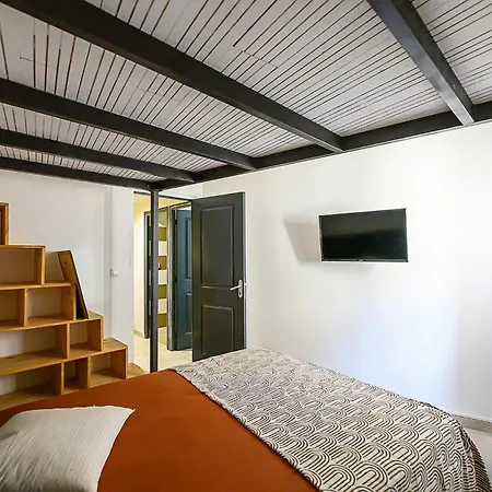 Maison De Village, Clim