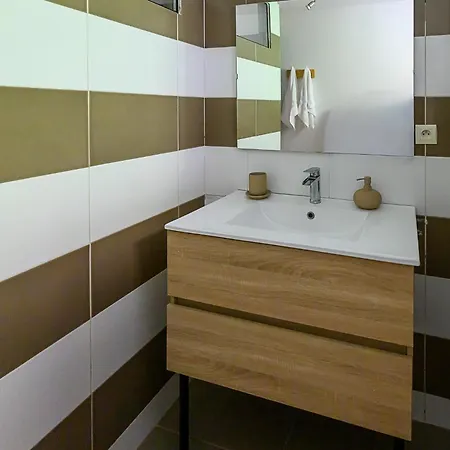 Holiday home Maison De Village, Clim *